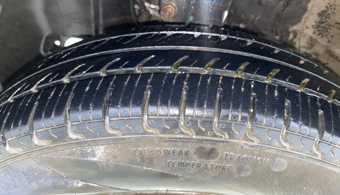 2019 Maruti New Wagon-R LXI CNG 1.0, CNG, Manual, 80,765 km, Left Front Tyre Tread