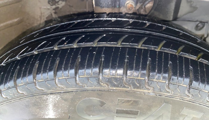 2019 Maruti New Wagon-R LXI CNG 1.0, CNG, Manual, 80,765 km, Right Front Tyre Tread