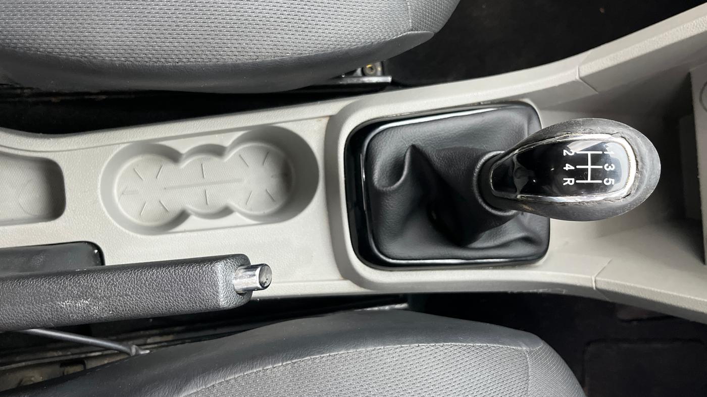 2018 Tata Tiago XZ PLUS PETROL, Petrol, Manual, 50,245 km, Gear Lever