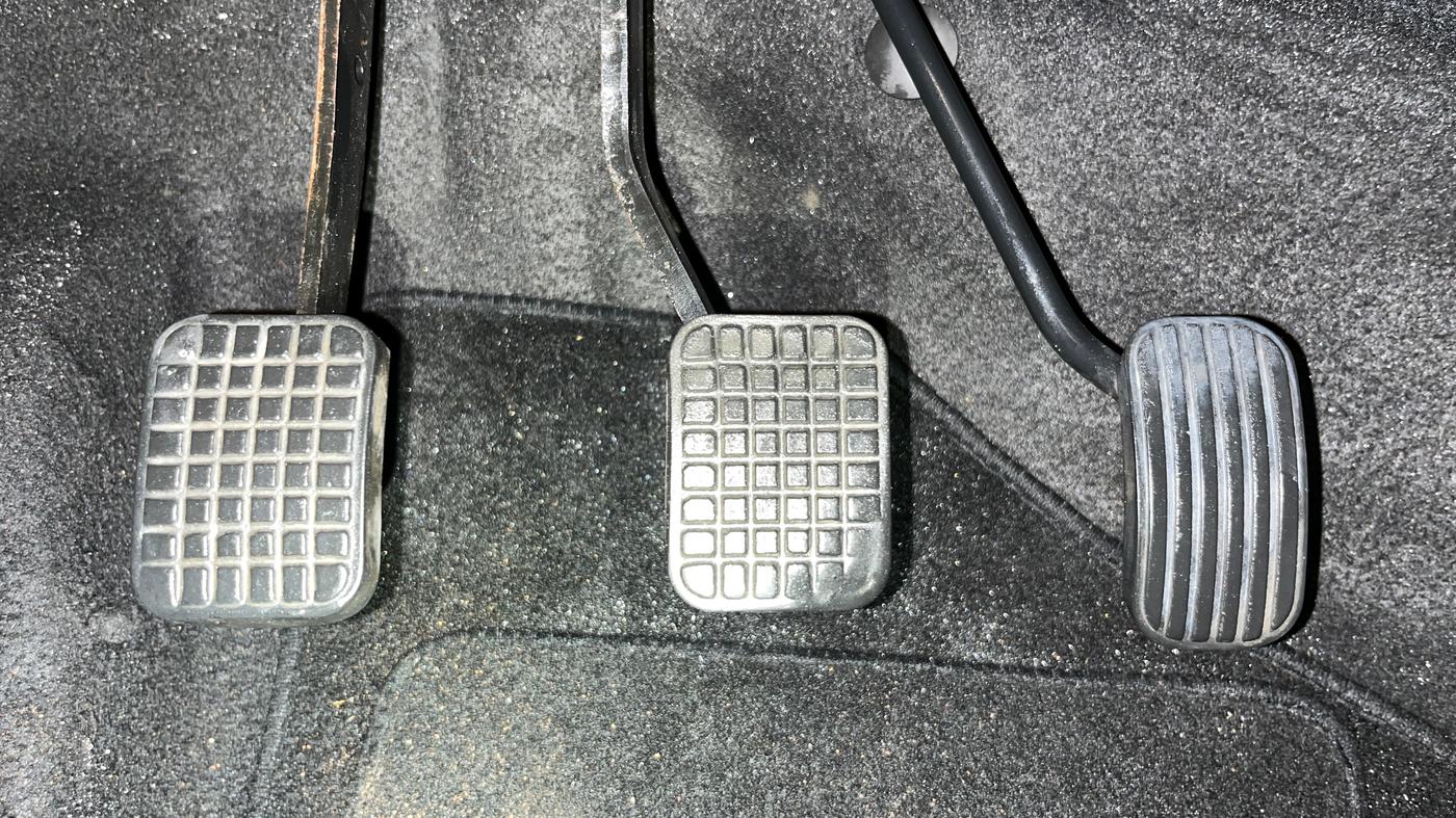 2018 Tata Tiago XZ PLUS PETROL, Petrol, Manual, 50,245 km, Pedals