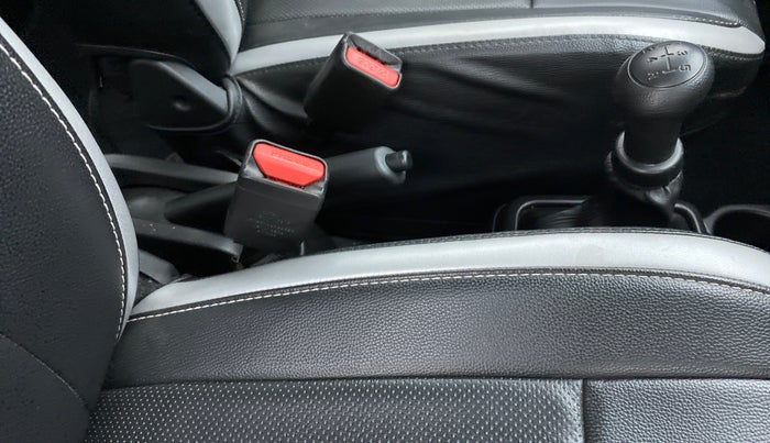 2019 Maruti S PRESSO VXI PLUS, Petrol, Manual, 20,428 km, Gear Lever