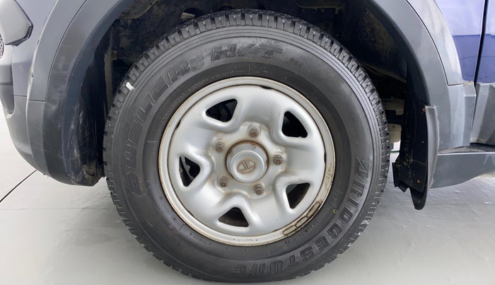 2018 Tata Hexa Varicor 320 XE, Diesel, Manual, 34,213 km, Left Front Wheel
