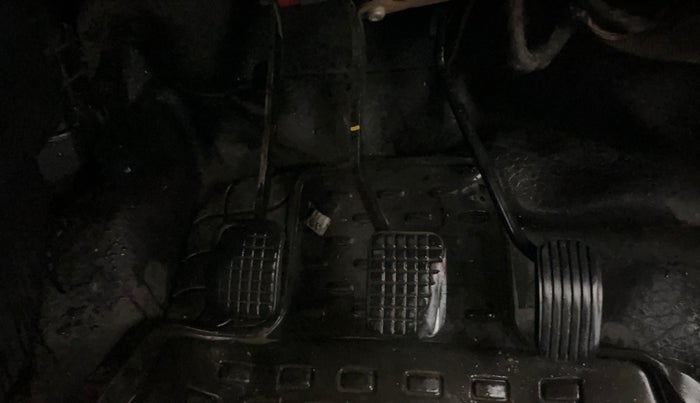 2018 Tata TIAGO NRG PETROL, Petrol, Manual, 98,492 km, Pedals