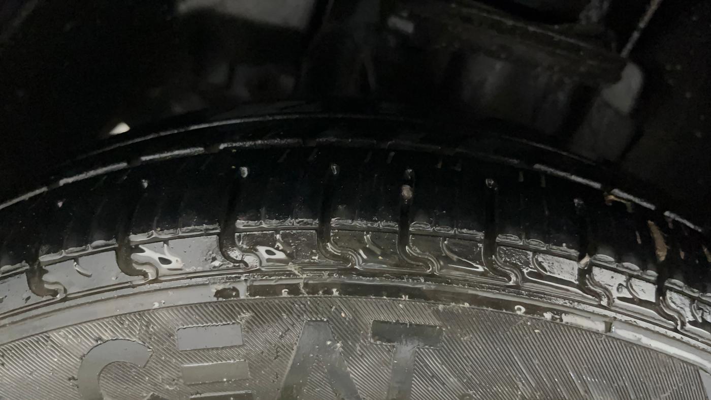 2018 Tata TIAGO NRG PETROL, Petrol, Manual, 98,734 km, Left Front Tyre Tread