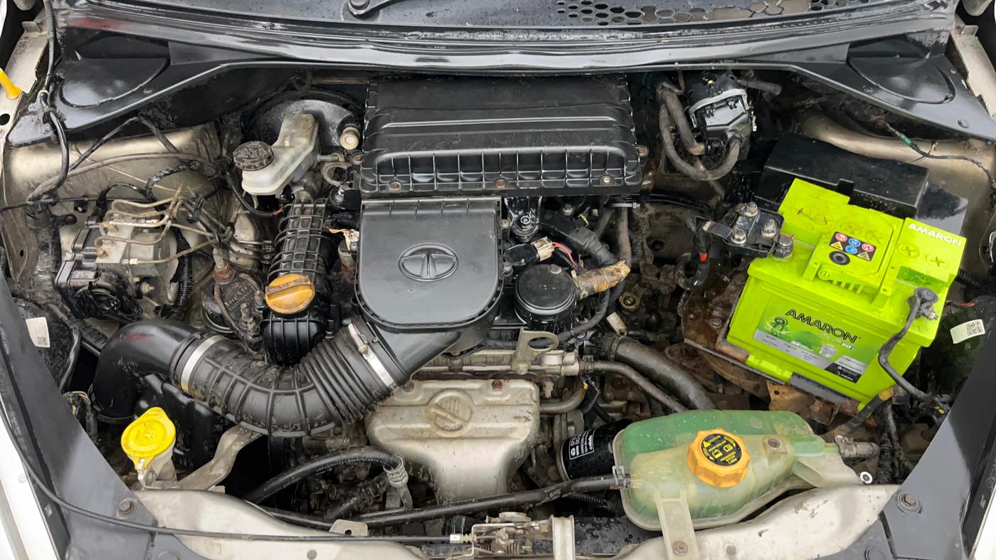 2018 Tata TIAGO NRG PETROL, Petrol, Manual, 98,734 km, Engine View