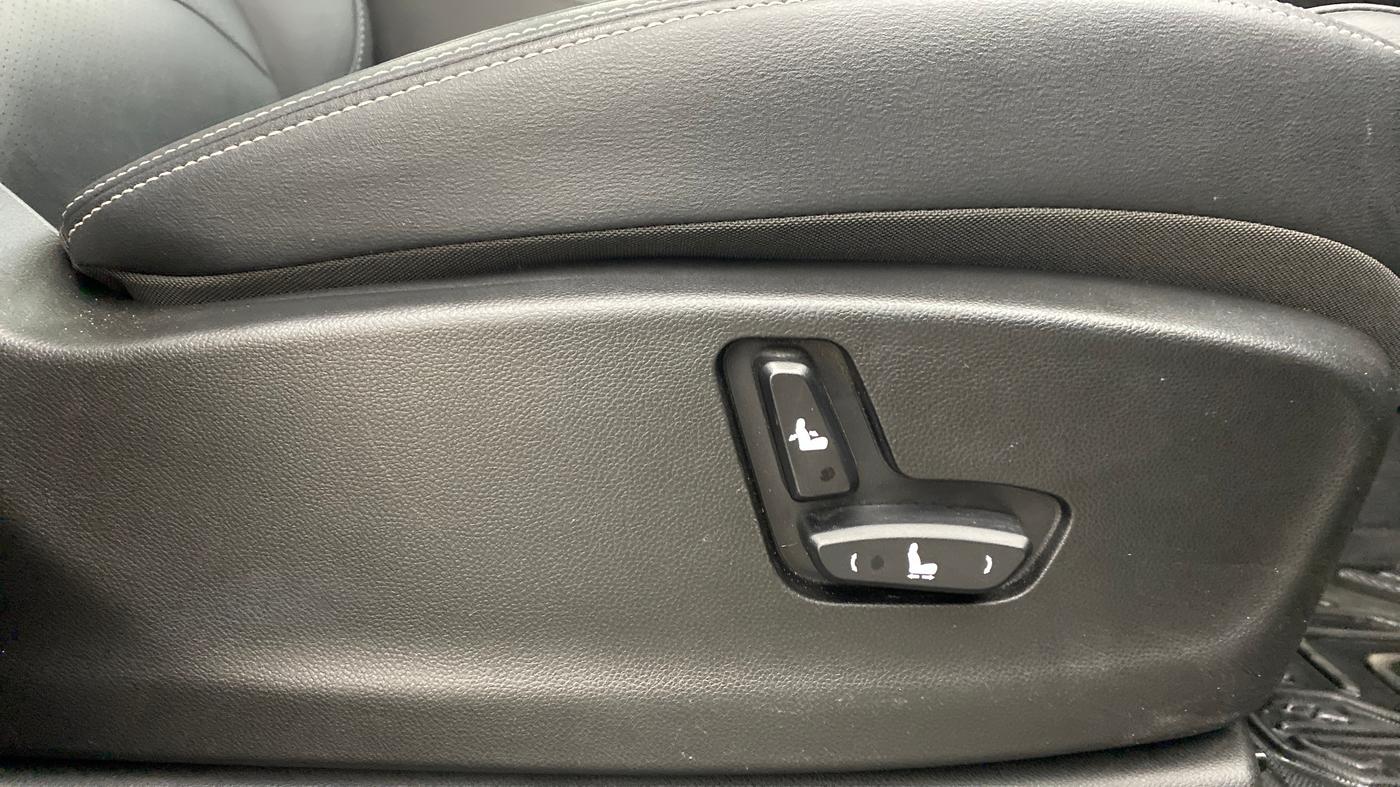 2020 MG HECTOR SHARP DCT PETROL, Petrol, Automatic, 11,765 km, Driver Side Adjustment Panel