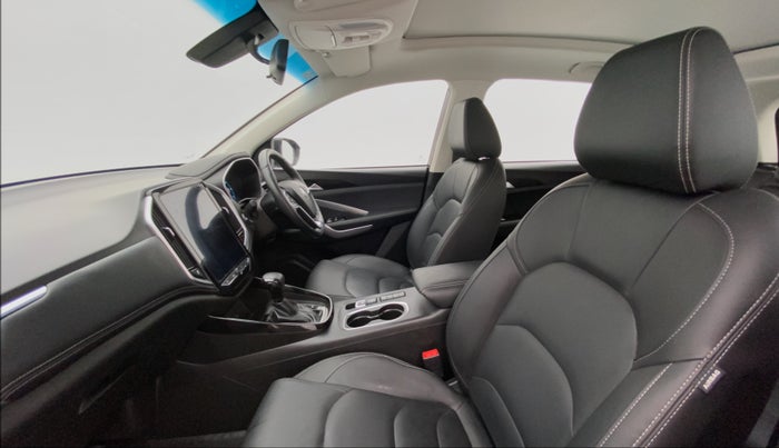 2020 MG HECTOR SHARP DCT PETROL, Petrol, Automatic, 11,765 km, Right Side Front Door Cabin