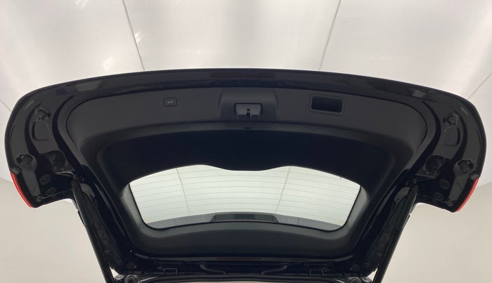 2020 MG HECTOR SHARP DCT PETROL, Petrol, Automatic, 11,765 km, Boot Door Open