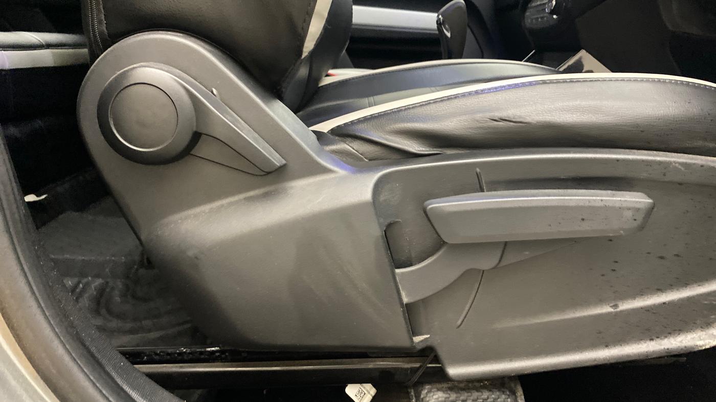 2024 Tata PUNCH Creative Plus AMT, Petrol, Automatic, 20,797 km, Driver Side Adjustment Panel
