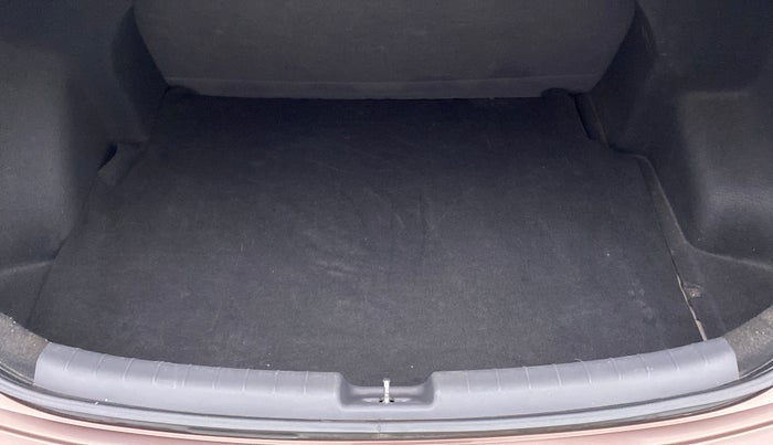 2020 Hyundai AURA SX 1.2 (O), Petrol, Manual, 30,559 km, Boot Inside