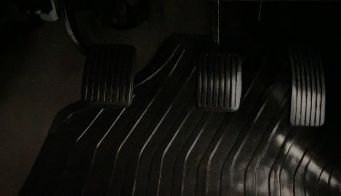 2015 Hyundai i10 MAGNA 1.1, Petrol, Manual, 33,554 km, Pedals