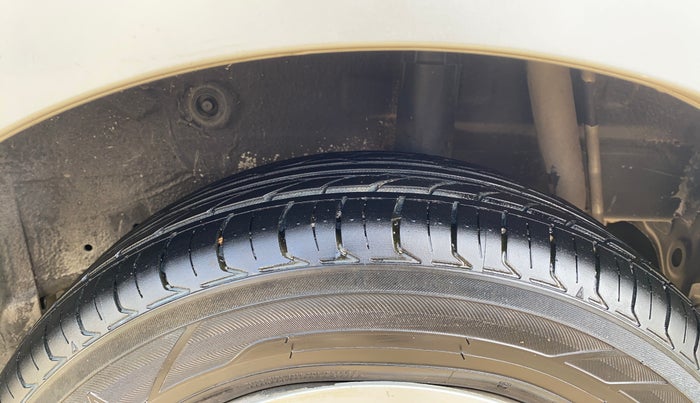 2015 Maruti Celerio VXI, Petrol, Manual, 1,12,464 km, Left Rear Tyre Tread