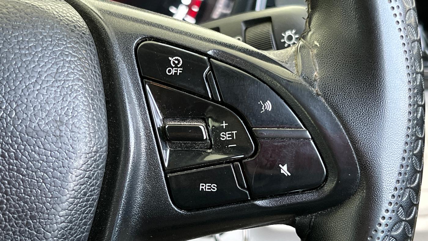 2024 Mahindra XUV 3XO MX3 1.2 L TCMPFi, Petrol, Manual, 46,914 km, Adaptive Cruise Control