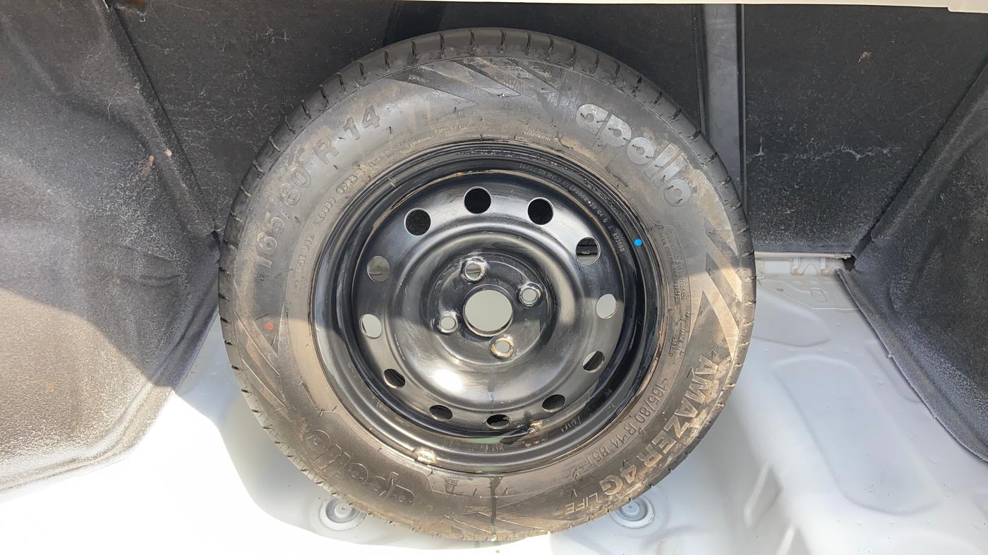 2019 Maruti Dzire VDI, Diesel, Manual, 1,15,270 km, Spare Tyre
