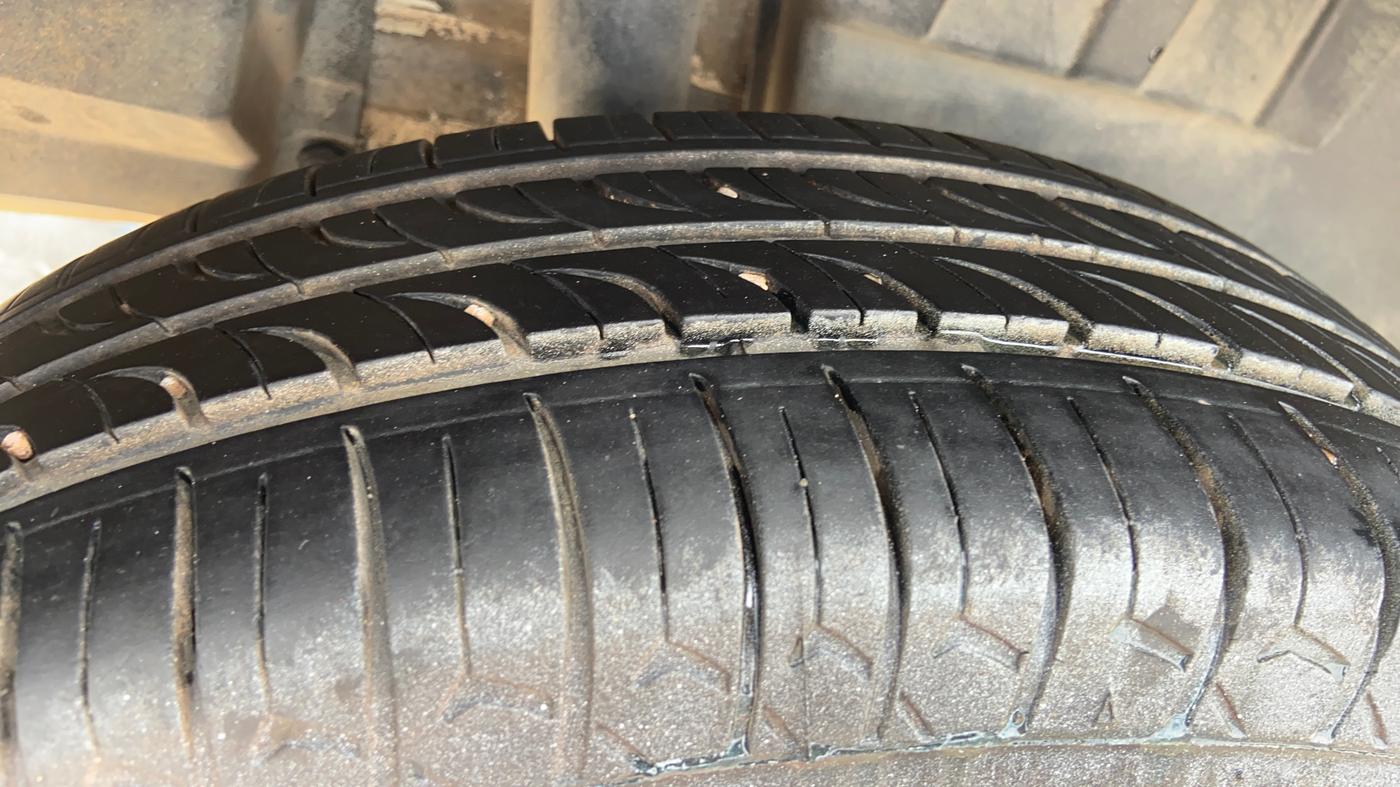 2019 Maruti Dzire VDI, Diesel, Manual, 1,15,270 km, Right Rear Tyre Tread