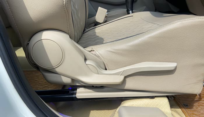 2019 Maruti Dzire VDI, Diesel, Manual, 1,15,112 km, Driver Side Adjustment Panel