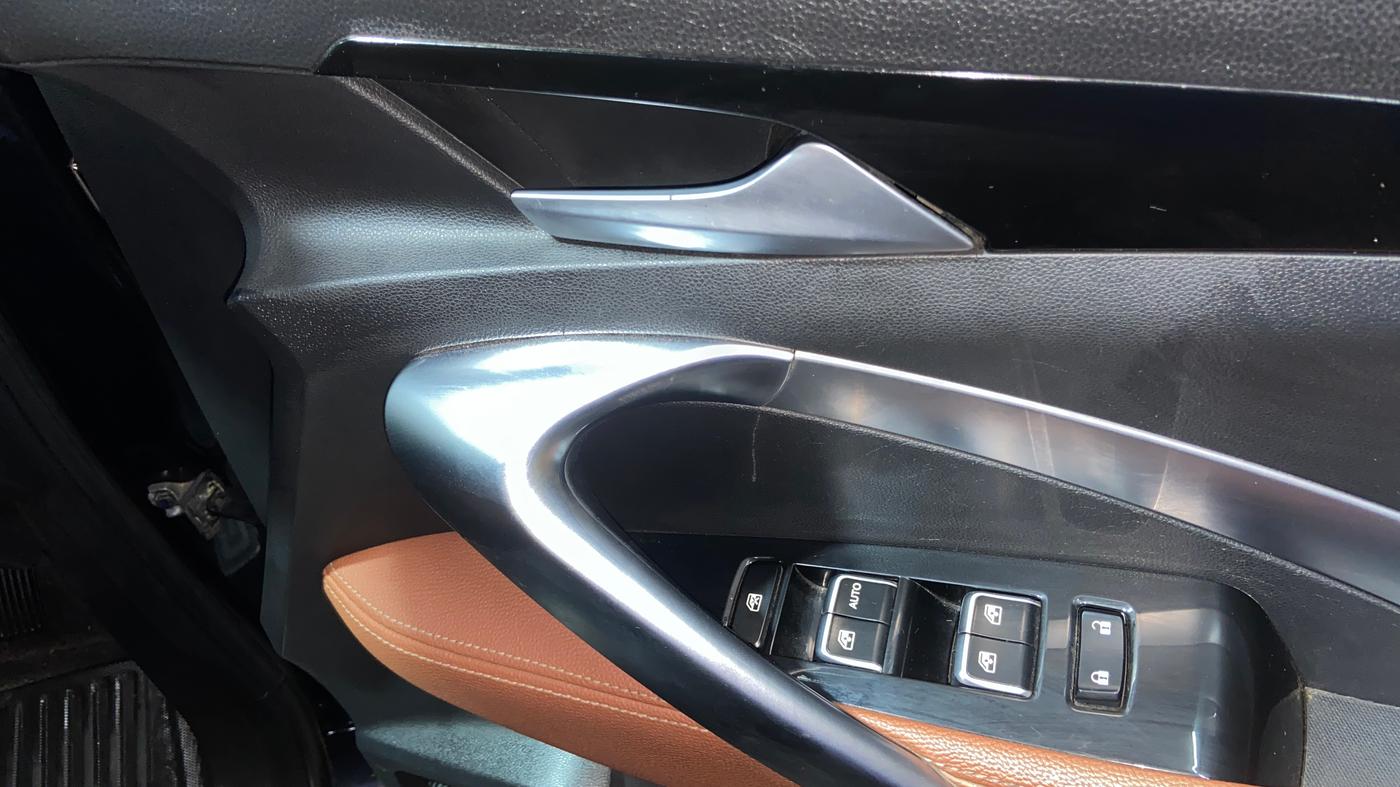 2021 MG HECTOR PLUS SHARP 1.5 PETROL TURBO CVT 6-STR, Petrol, Automatic, 41,127 km, Driver Side Door Panels Control