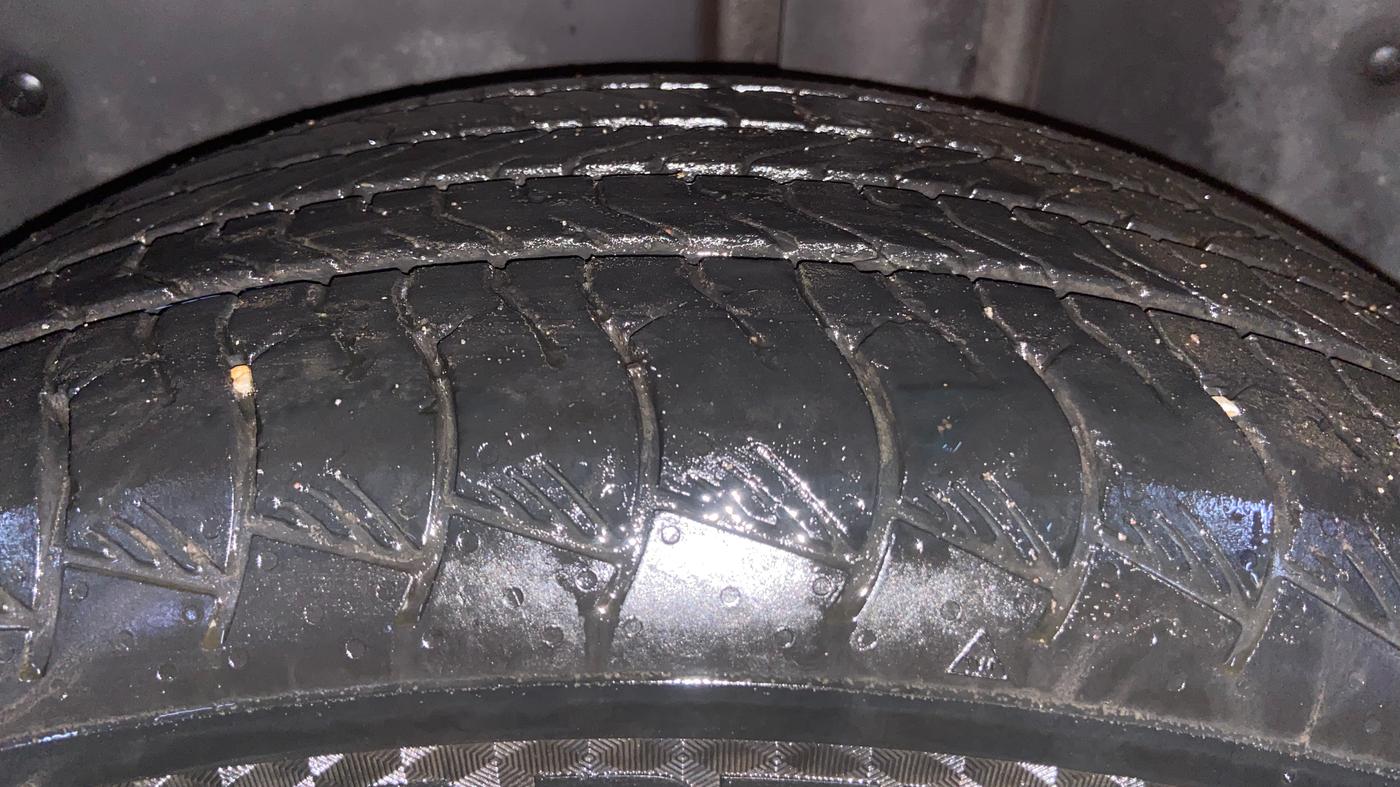 2021 MG HECTOR PLUS SHARP 1.5 PETROL TURBO CVT 6-STR, Petrol, Automatic, 41,127 km, Left Rear Tyre Tread