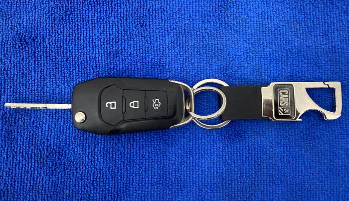 2017 Ford New Figo 1.2 TITANIUM, Petrol, Manual, 31,105 km, Key Close-up