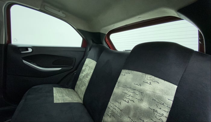 2017 Ford New Figo 1.2 TITANIUM, Petrol, Manual, 31,105 km, Right Side Door Cabin View