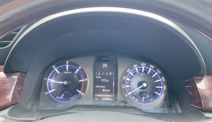 2016 Toyota Innova Crysta 2.4 VX 8 STR, Diesel, Manual, 67,078 km, Odometer Image