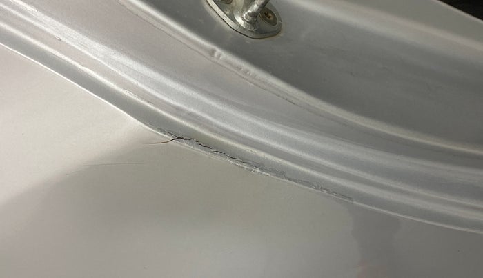 2015 Hyundai Eon 1.0 MAGNA +, Petrol, Manual, 84,776 km, Right C pillar - Paint is slightly faded