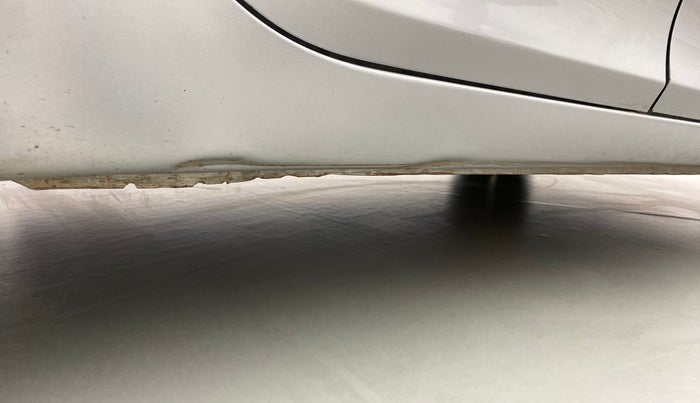 2015 Hyundai Eon 1.0 MAGNA +, Petrol, Manual, 84,776 km, Right running board - Slightly dented