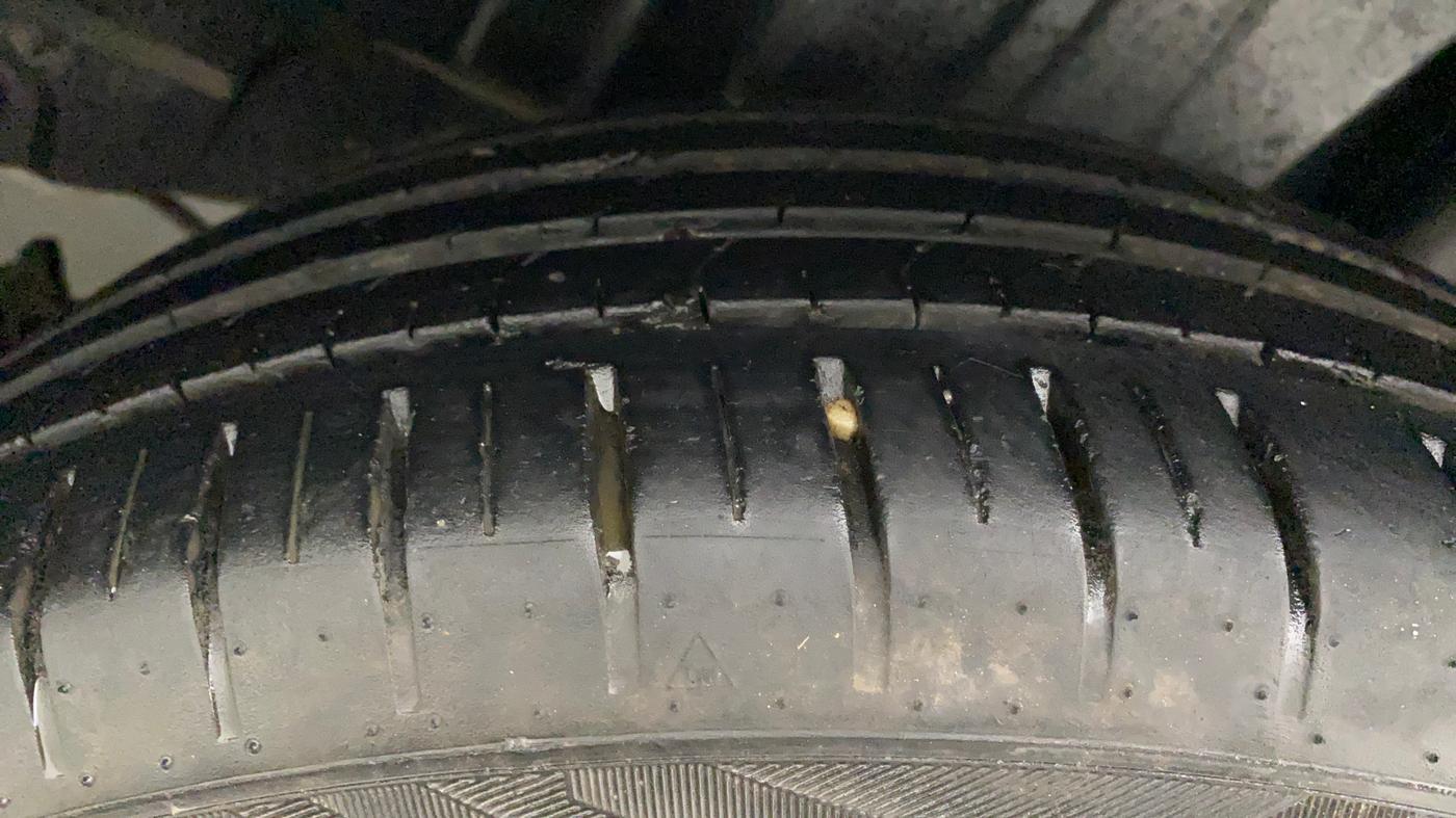 2022 Maruti Baleno ALPHA 1.2 AGS, Petrol, Automatic, 28,019 km, Left Rear Tyre Tread
