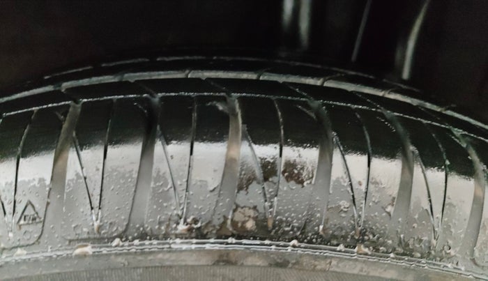 2022 KIA SONET X LINE 1.0 DCT, Petrol, Automatic, 16,227 km, Left Rear Tyre Tread