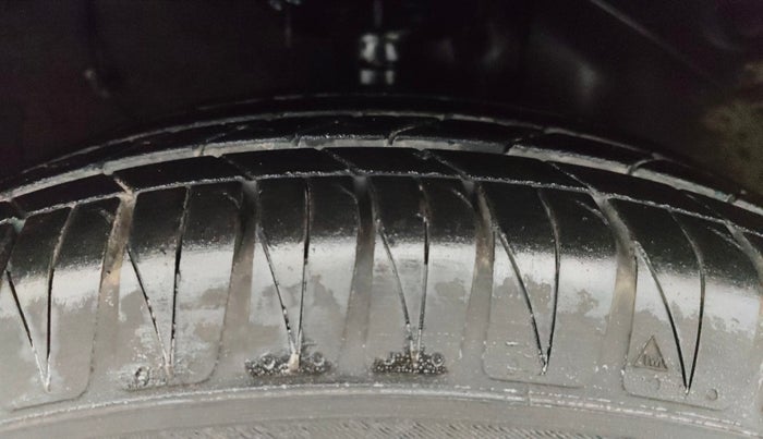 2022 KIA SONET X LINE 1.0 DCT, Petrol, Automatic, 16,227 km, Right Front Tyre Tread