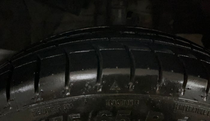 2014 Honda Amaze 1.2L I-VTEC S, Petrol, Manual, 91,234 km, Right Front Tyre Tread