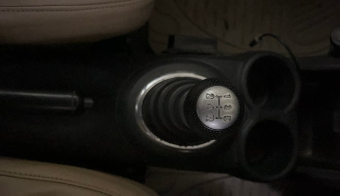 2014 Honda Amaze 1.2L I-VTEC S, Petrol, Manual, 91,234 km, Gear Lever