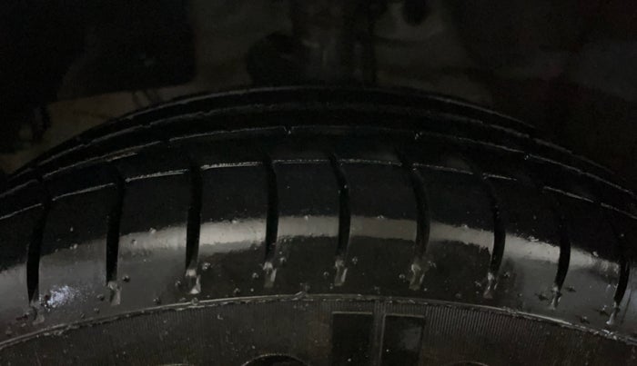 2014 Honda Amaze 1.2L I-VTEC S, Petrol, Manual, 91,234 km, Left Front Tyre Tread