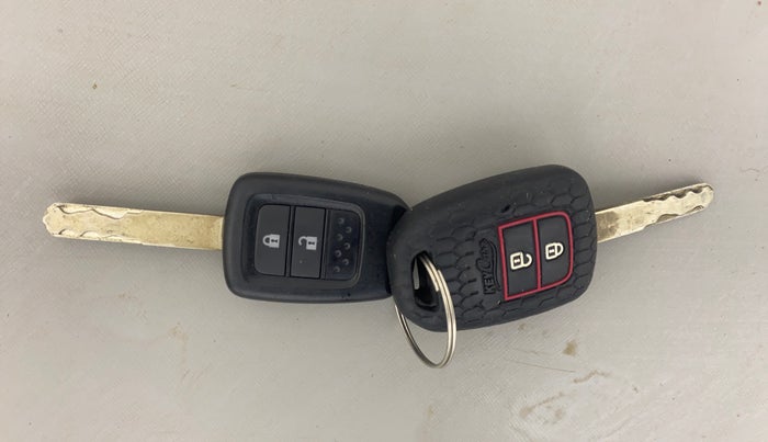 2016 Honda City 1.5L I-VTEC V MT, Petrol, Manual, 69,843 km, Key Close Up