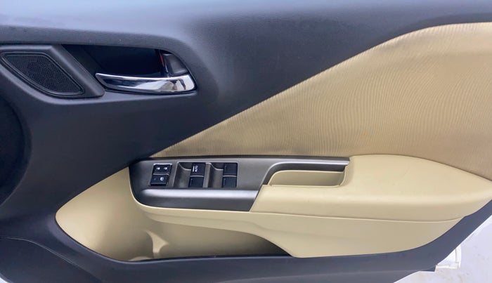 2016 Honda City 1.5L I-VTEC V MT, Petrol, Manual, 69,843 km, Driver Side Door Panels Control