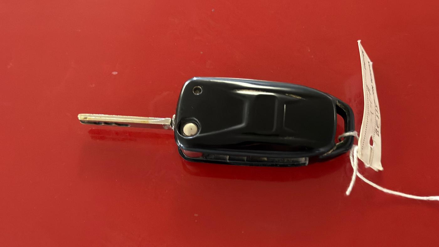 2021 Tata Tiago XT Limited Edition, Petrol, Manual, 67,692 km, Key Close Up