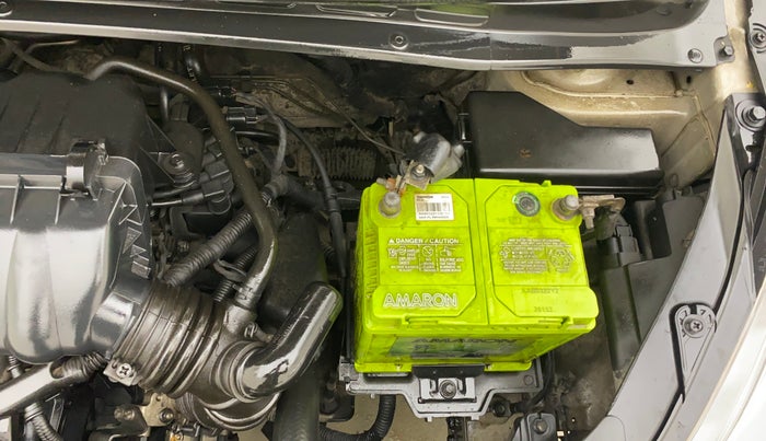 2013 Hyundai i10 MAGNA 1.2, Petrol, Manual, 1,34,639 km, Engine View - Left