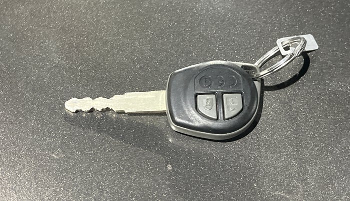 2022 Maruti Dzire VXI AMT, Petrol, Automatic, 69,440 km, Key Close Up