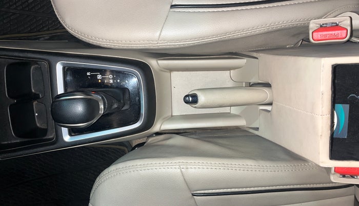 2022 Maruti Dzire VXI AMT, Petrol, Automatic, 69,440 km, Gear Lever