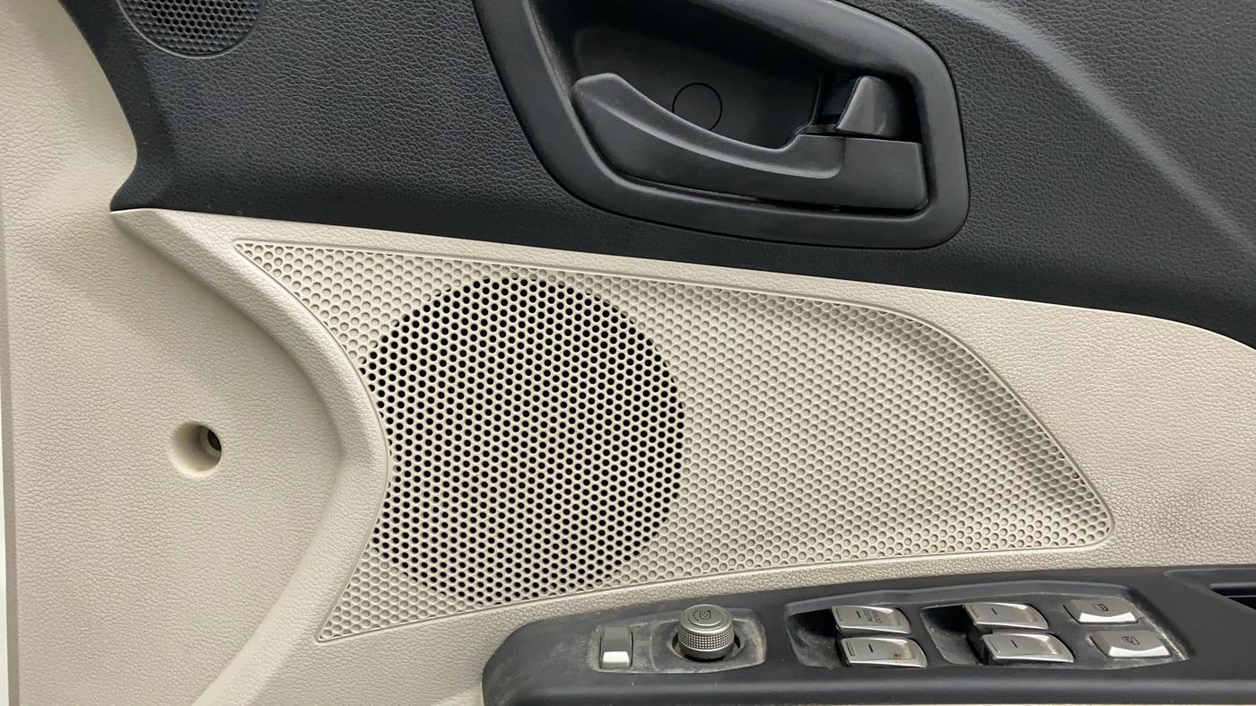 2019 Mahindra XUV300 1.5 W4 MT, Diesel, Manual, 53,218 km, Speaker