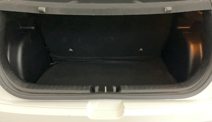 2020 Hyundai VENUE S+ 1.2, Petrol, Manual, 62,110 km, Boot Inside