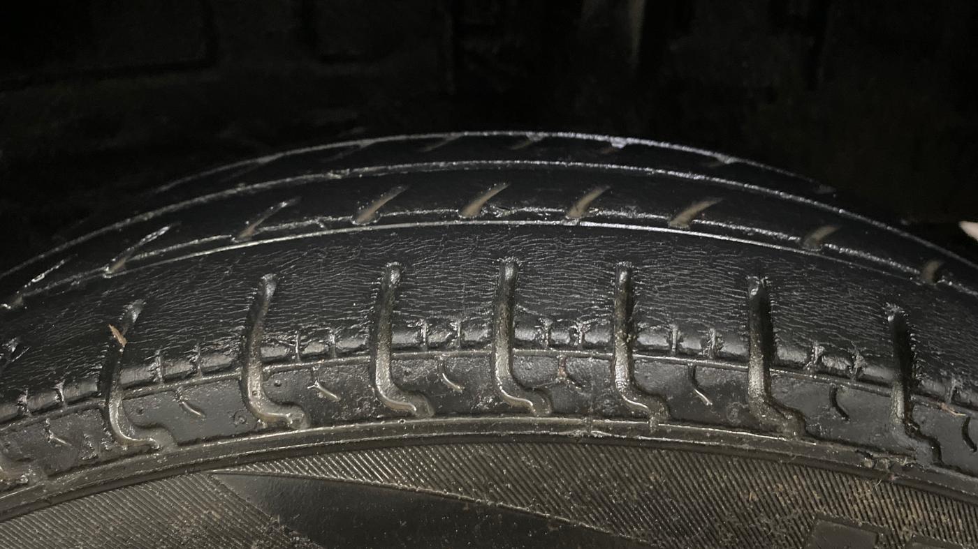 2019 Renault Kwid RXT 1.0 (O), Petrol, Manual, 42,793 km, Left Rear Tyre Tread