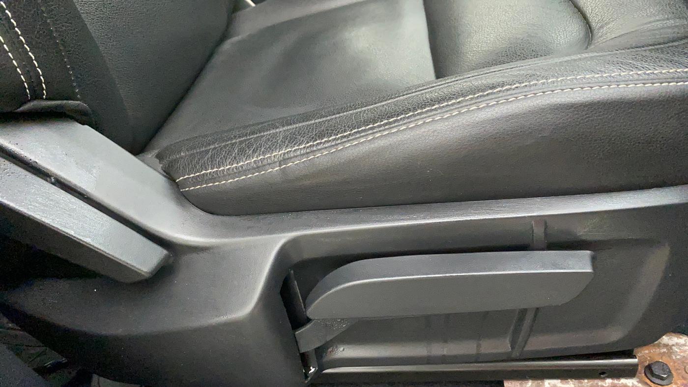 2021 Tata Harrier XMA 2.0L KRYOTEC, Diesel, Automatic, 27,724 km, Driver Side Adjustment Panel