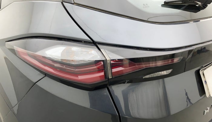 2021 Tata Harrier XMA 2.0L KRYOTEC, Diesel, Automatic, 27,724 km, Left tail light - Minor scratches