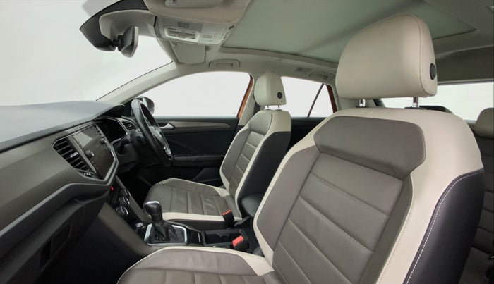 2020 Volkswagen T-ROC 1.5 TSI AT, Petrol, Automatic, 63,073 km, Right Side Front Door Cabin