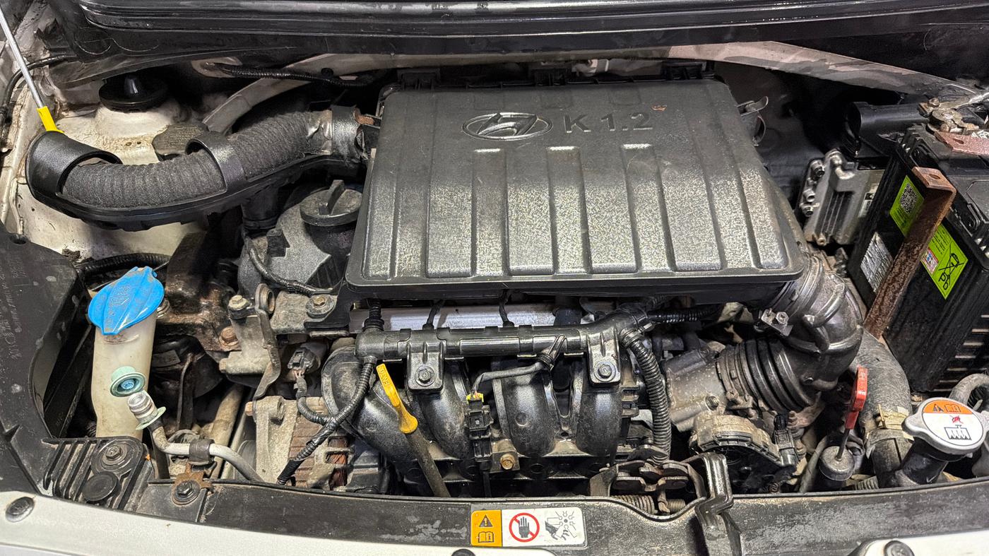2015 Hyundai Grand i10 ASTA AT 1.2 KAPPA VTVT, Petrol, Automatic, 69,913 km, Engine View - Right