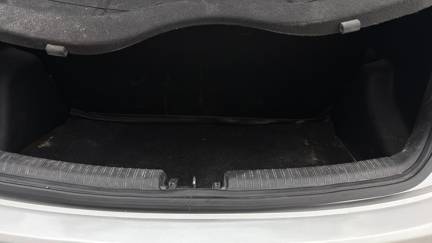 2015 Hyundai Grand i10 ASTA AT 1.2 KAPPA VTVT, Petrol, Automatic, 69,913 km, Boot Inside