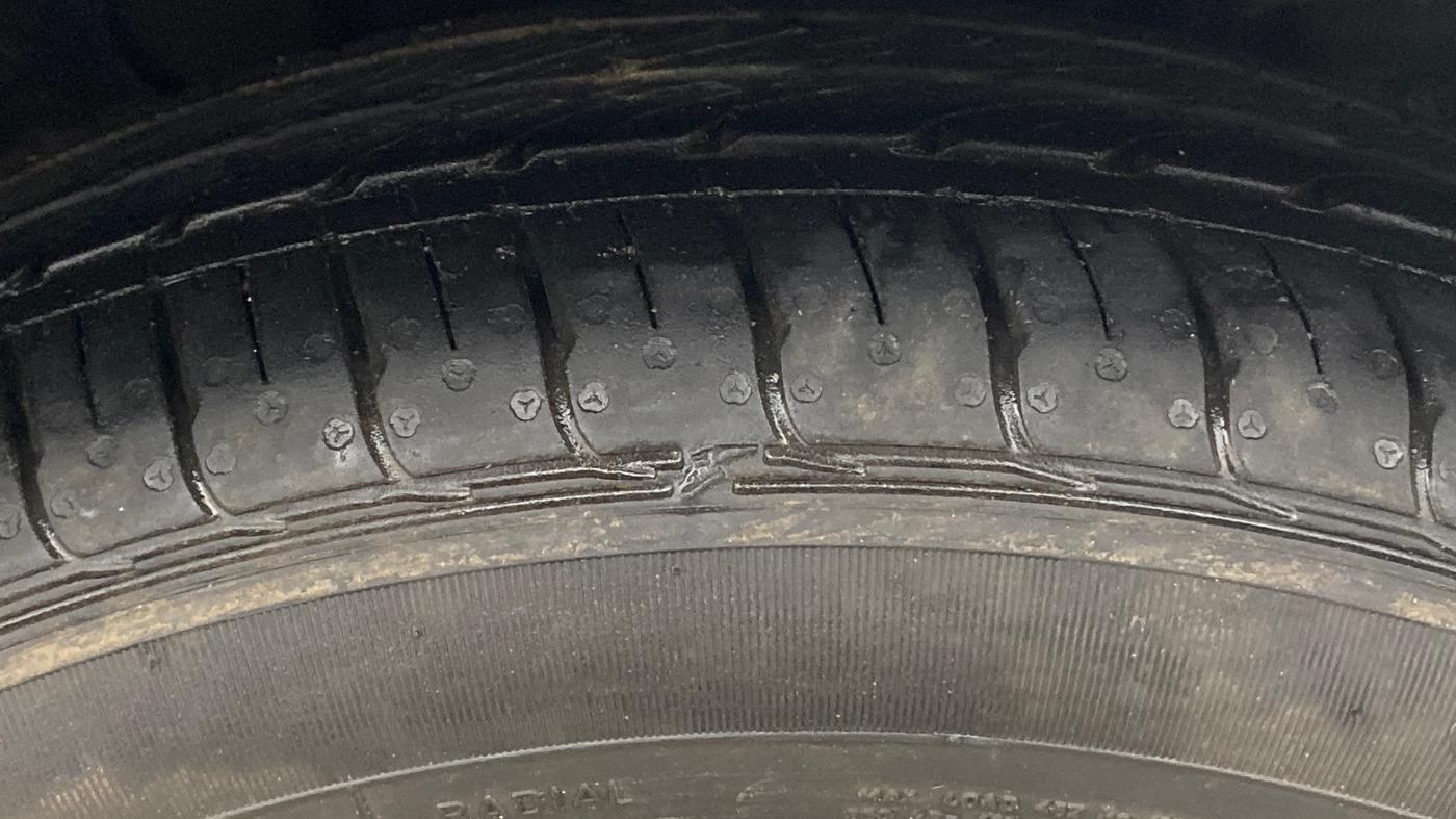 2024 Tata TIGOR XZA PLUS PETROL, Petrol, Automatic, 18,249 km, Right Front Tyre Tread