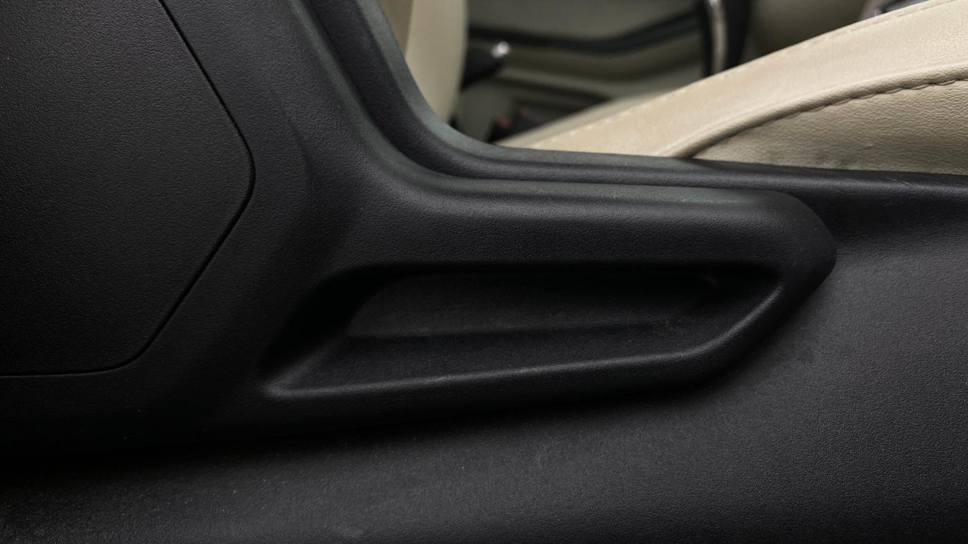 2024 Tata TIGOR XZA PLUS PETROL, Petrol, Automatic, 18,249 km, Driver Side Adjustment Panel