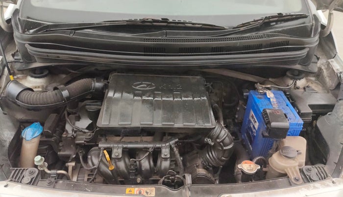 2015 Hyundai Xcent SX 1.2 (O), Petrol, Manual, 93,667 km, Engine View